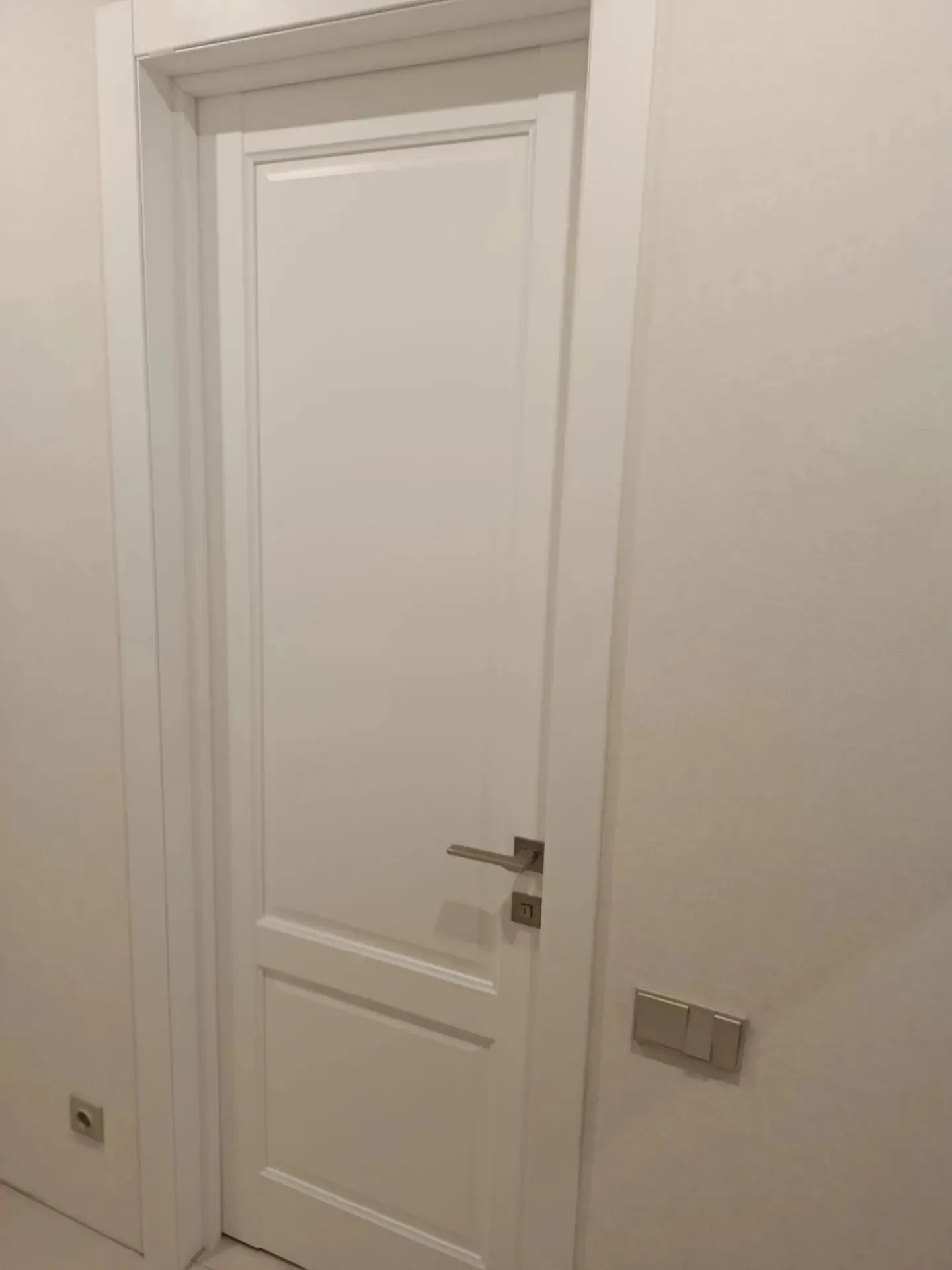 Изящная классика и свет: проект на ул. Июльской 🚪✨ - фото - WESTSTYLE, Екатеринбург